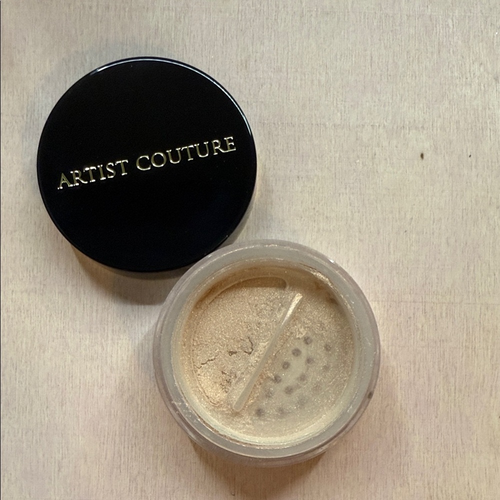 Artist Couture Diamond Glow Powder Highlighter